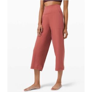 EUC Lululemon Align HR Wide Leg Crop 23" Soft Cranberry 8